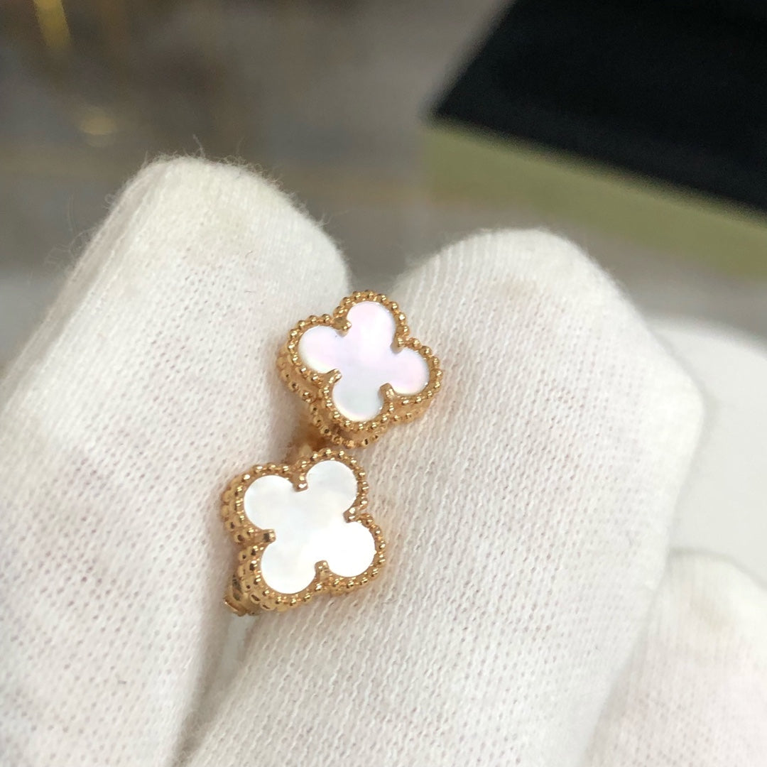 [Vellora-Opalyn]CLOVER MINI GOLD EARRINGS