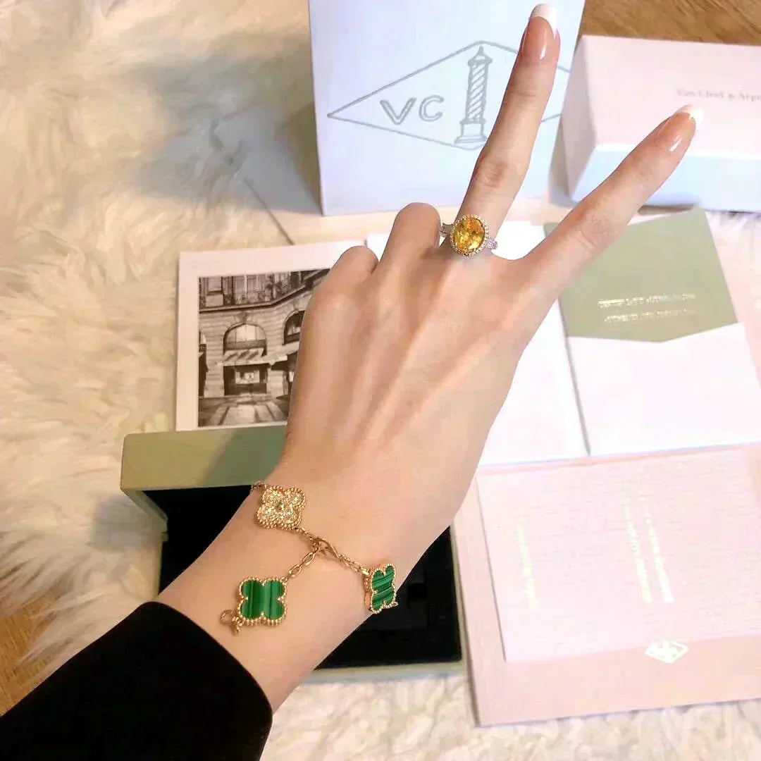[Vellora-Opalyn]CLOVER  5 MOTIF MALACHITE DIAMOND BRACELET