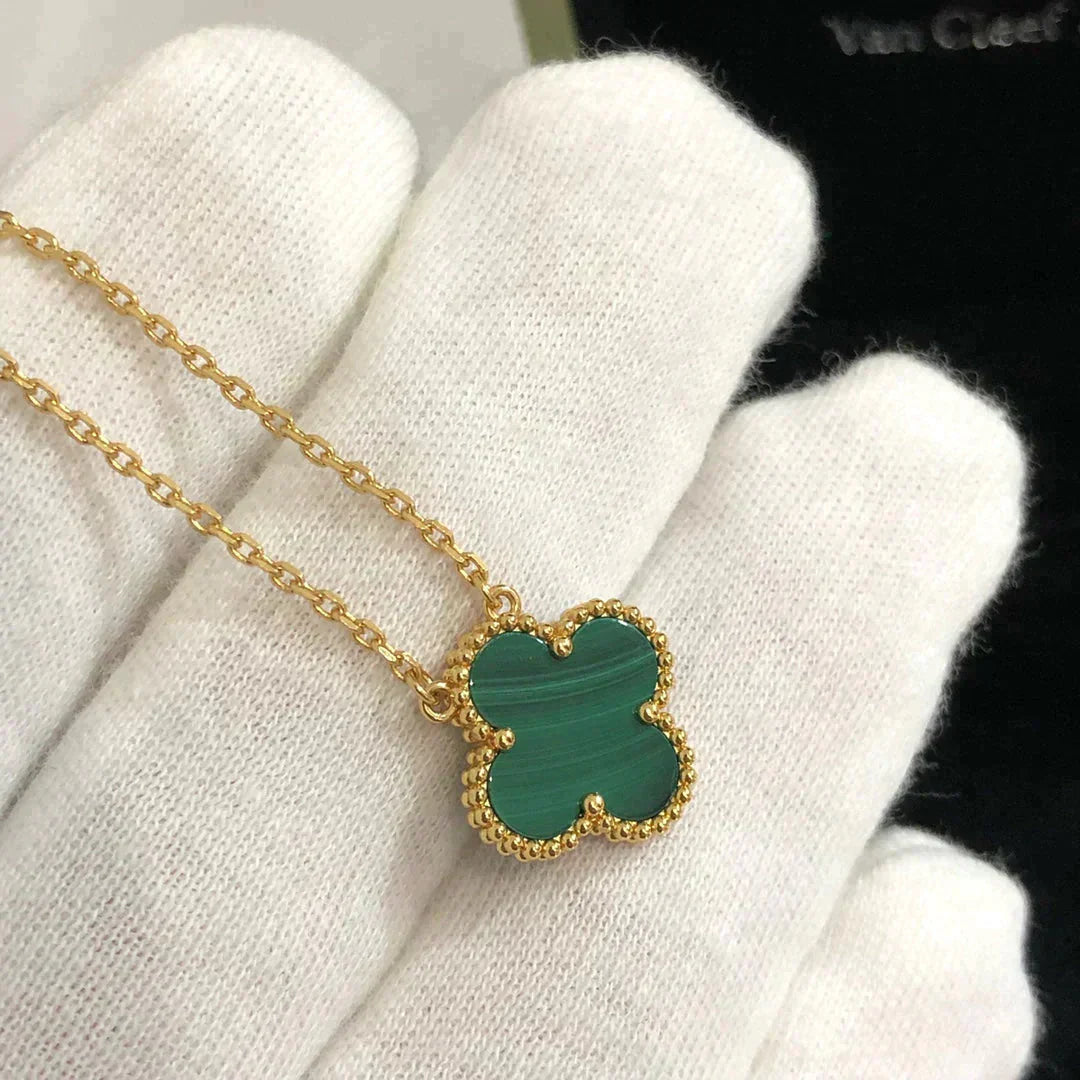 [Vellora-Opalyn]CLOVER 15MM MALACHITE SINGLE FLOWER  NECKLACE