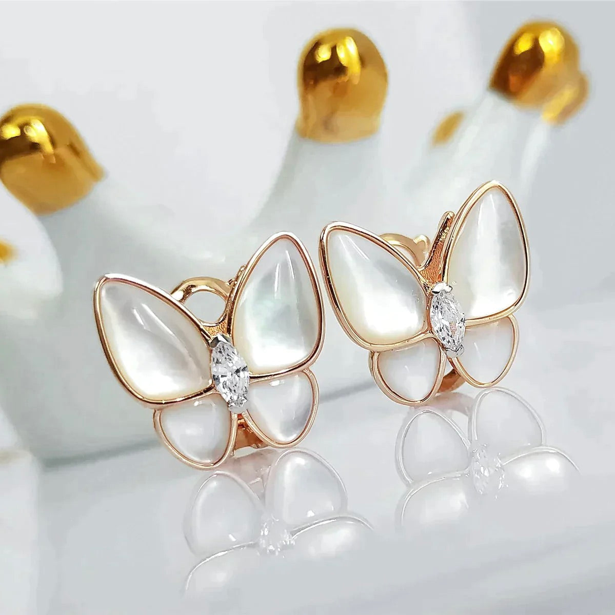 [Vellora-Opalyn]BUTTERFLY MOP DIAMOND EARRINGS