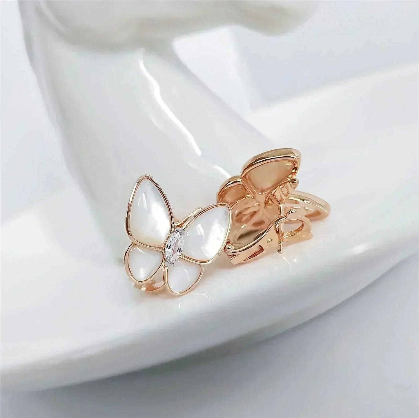 [Vellora-Opalyn]BUTTERFLY MOP DIAMOND EARRINGS