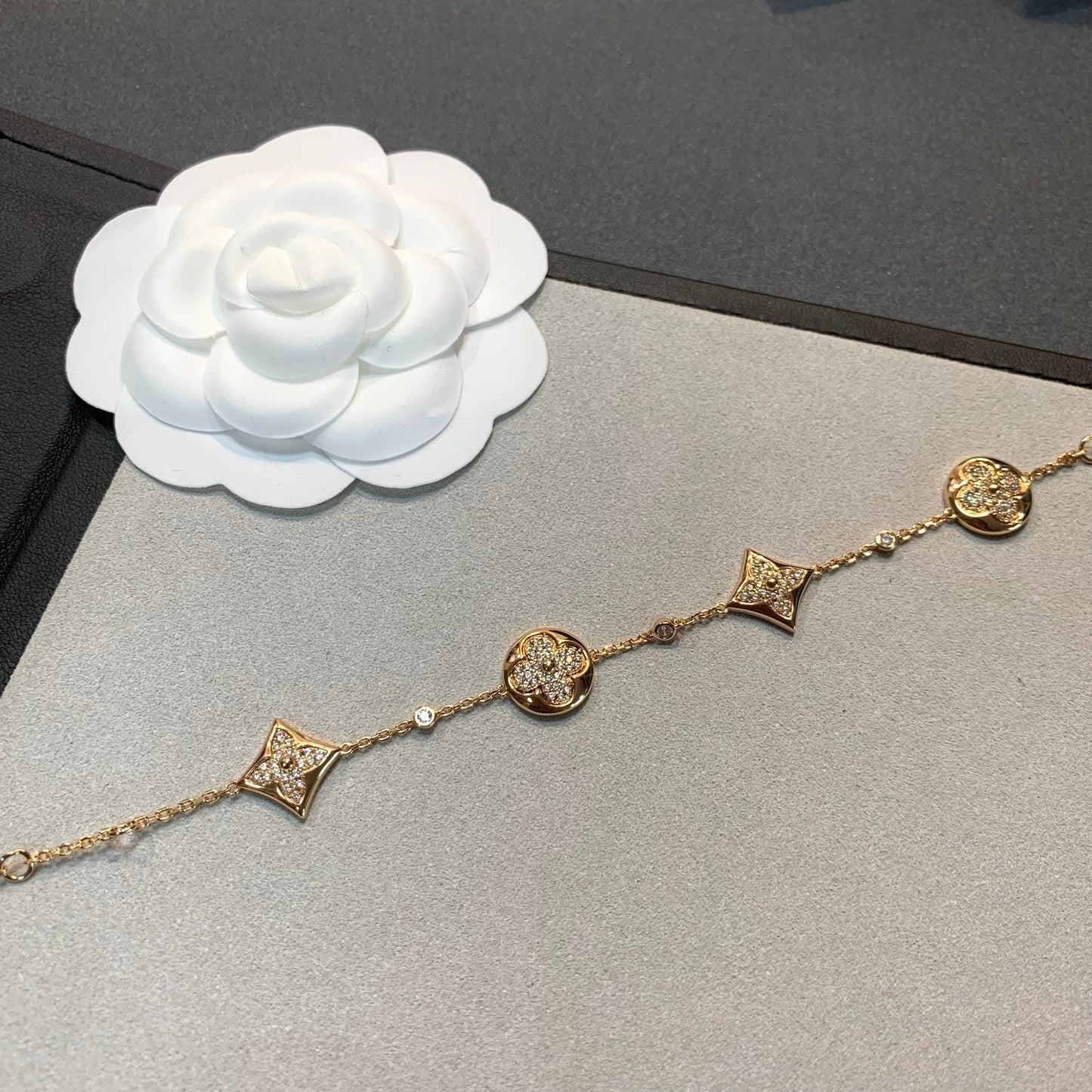 [Vellora-Opalyn]STAR AND SUN 4 MOTIFS GOLD DIAMONDS BRACELET
