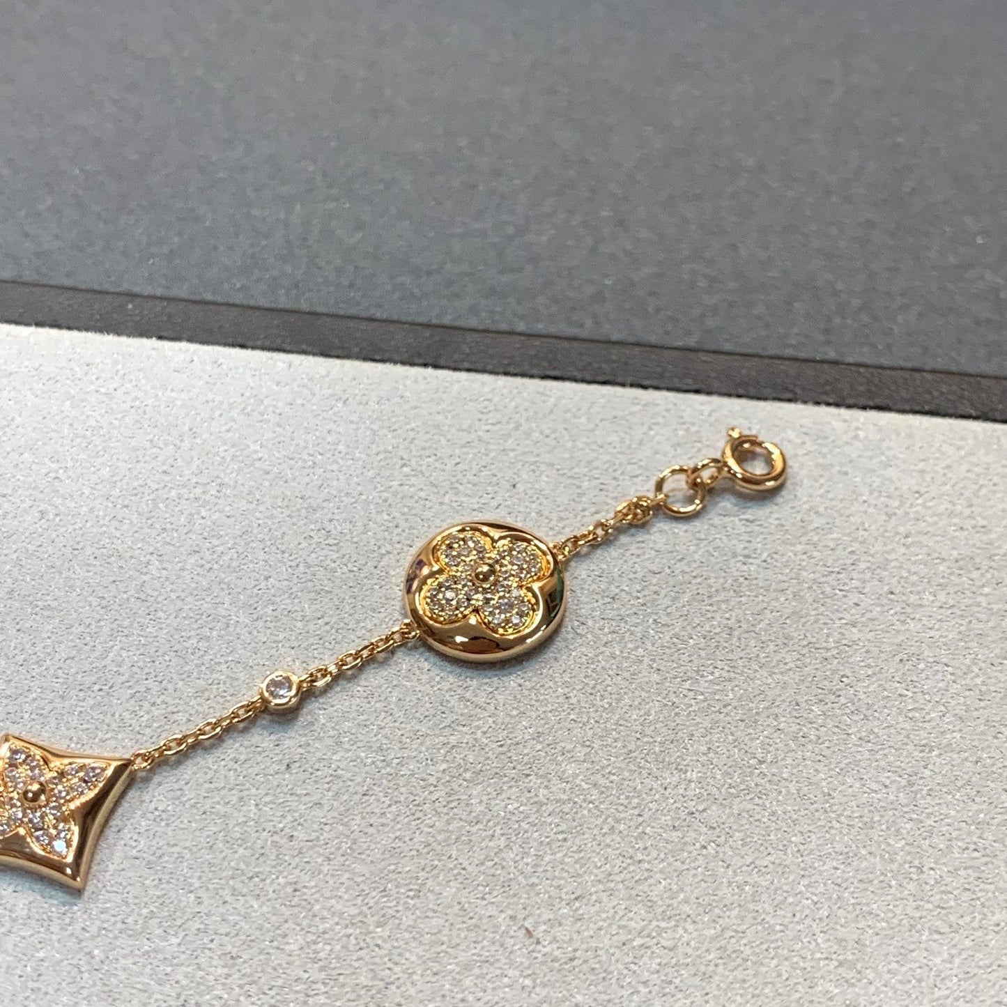 [Vellora-Opalyn]STAR AND SUN 4 MOTIFS GOLD DIAMONDS BRACELET