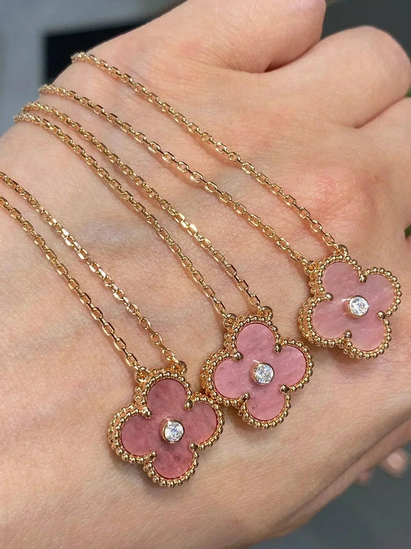 [Vellora-Opalyn]CLOVER 15MM DIAMOND RHODONITE NECKLACE
