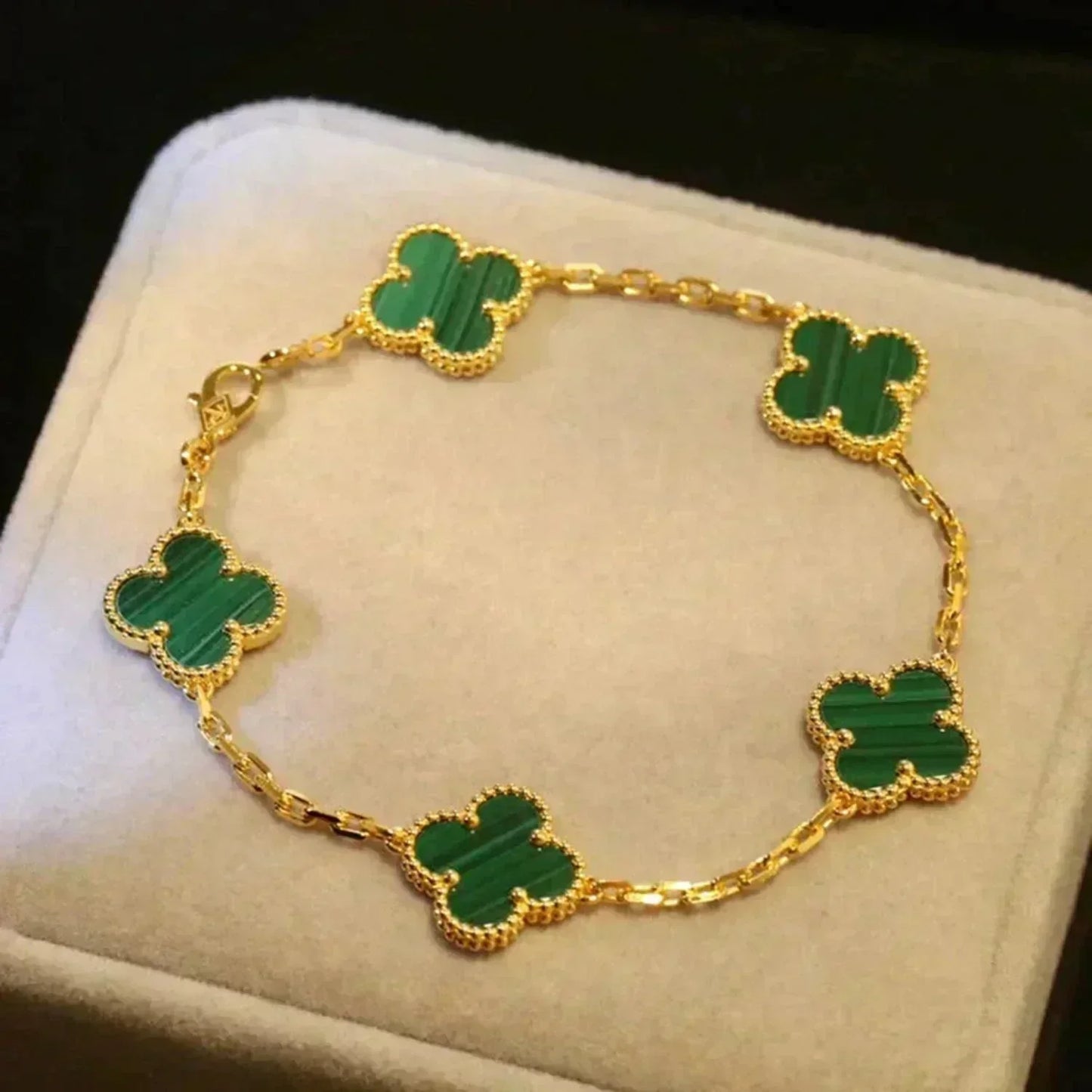 [Vellora-Opalyn]CLOVER 5 MOTIFS MALACHITE BRACELET