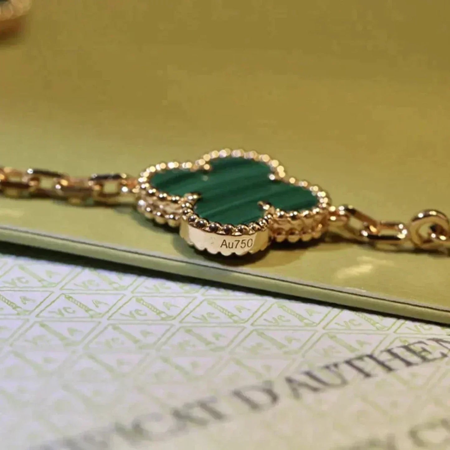 [Vellora-Opalyn]CLOVER 5 MOTIFS MALACHITE BRACELET