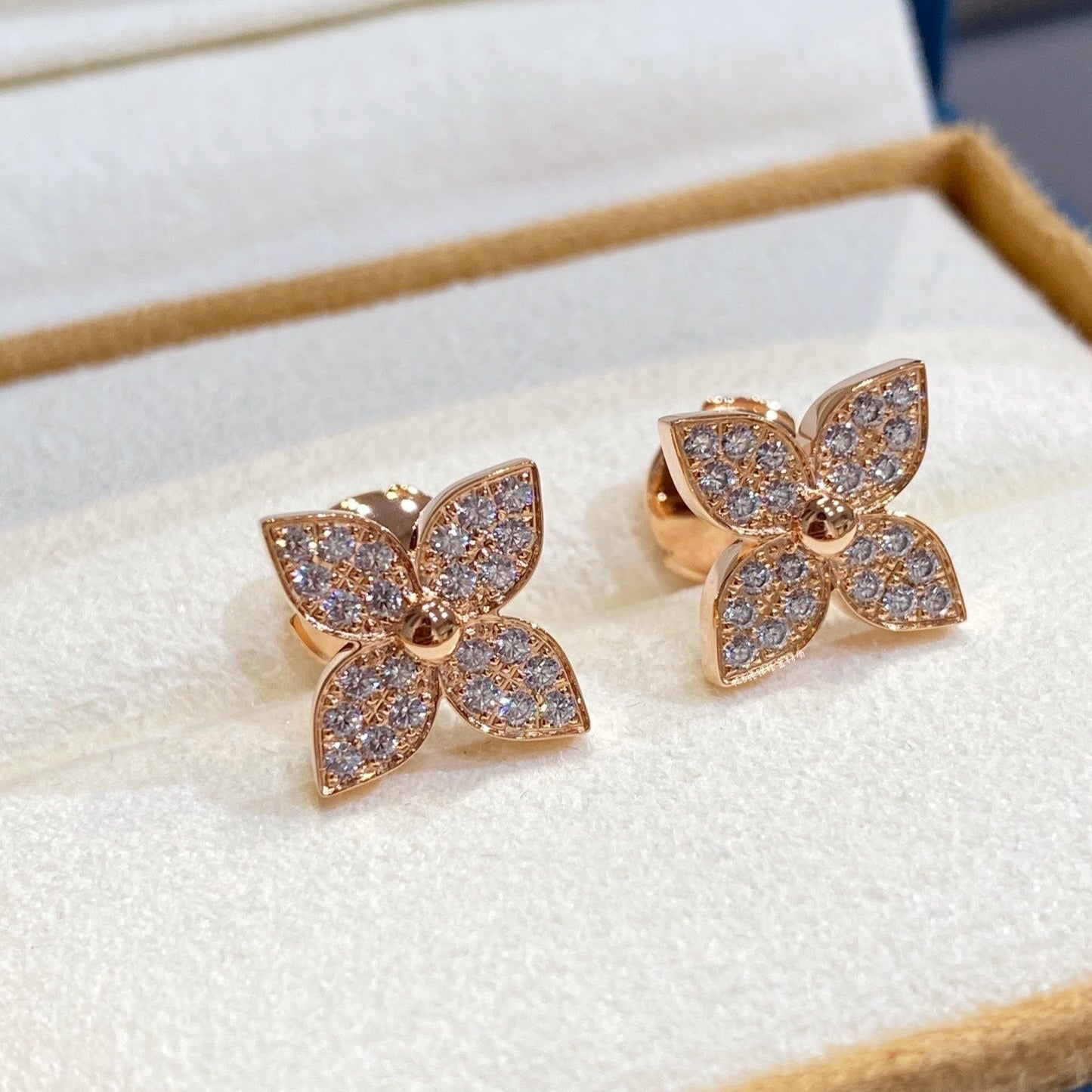 [Vellora-Opalyn]STAR DIAMOND EARRINGS