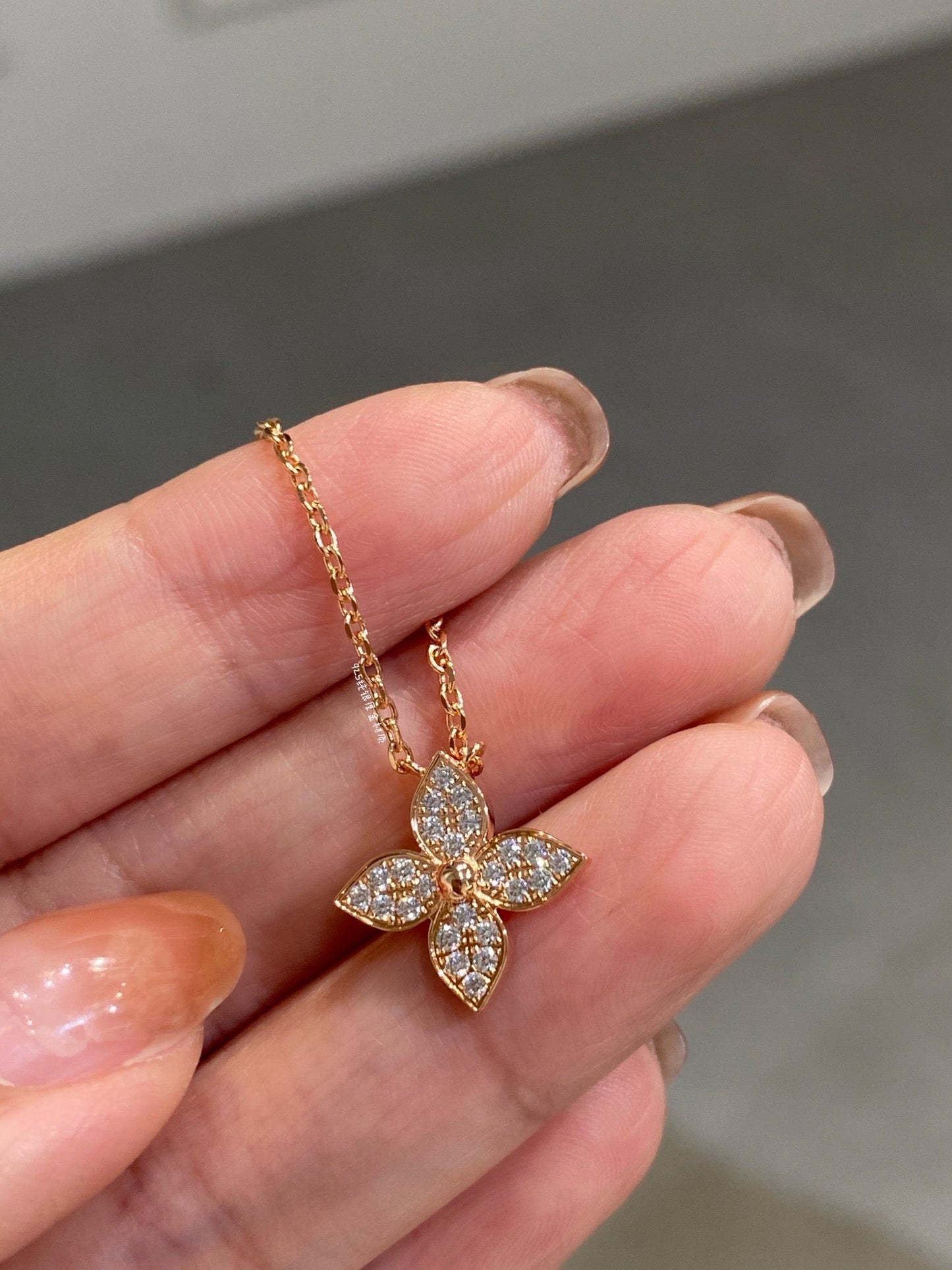 [Vellora-Opalyn]STAR DIAMOND NECKALCE