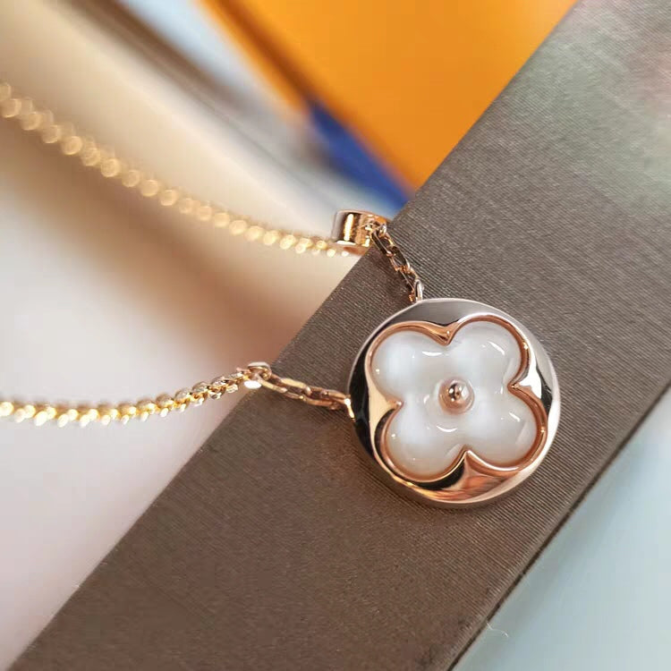 [Vellora-Opalyn]SUN MOP GOLD 1 DIAMOND NECKLACE