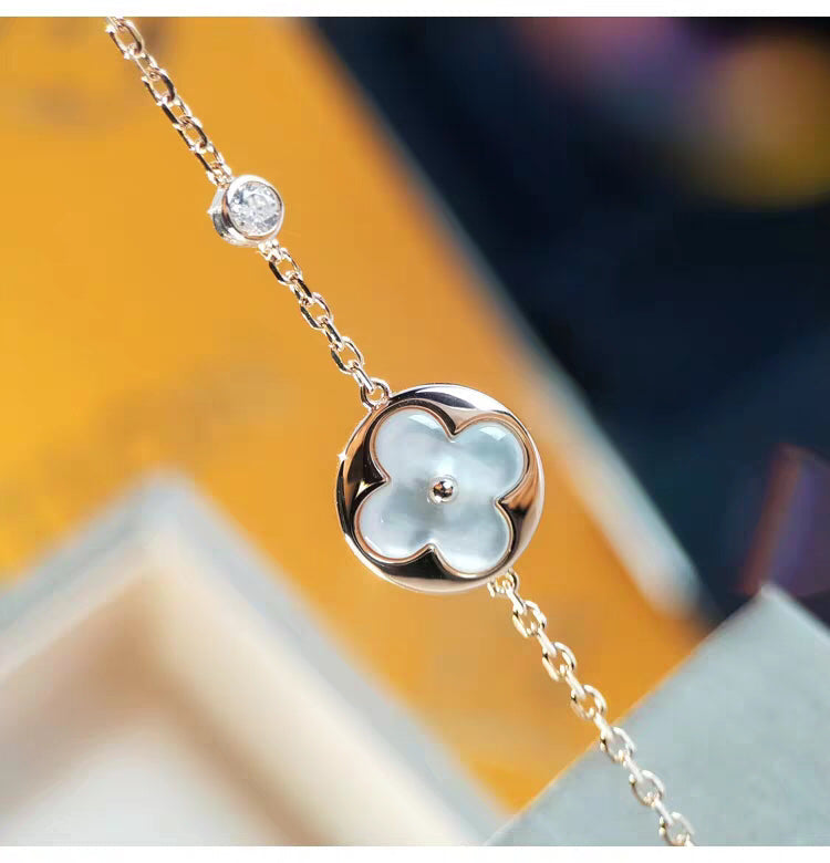 [Vellora-Opalyn]SUN MOP GOLD 1 DIAMOND NECKLACE