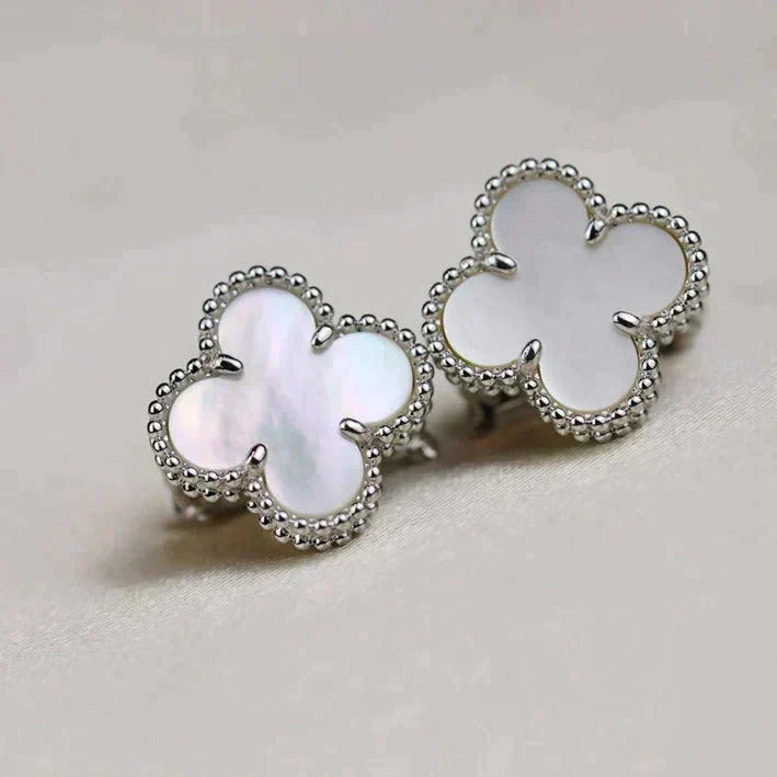 [Vellora-Opalyn]CLOVER MEDIUM 1 MOTIFS  WHITE MOP EARRINGS SILVER