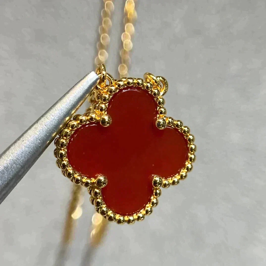 [Vellora-Opalyn]CLOVER 15MM CARNELIAN SINGLE FLOWER NECKLACE