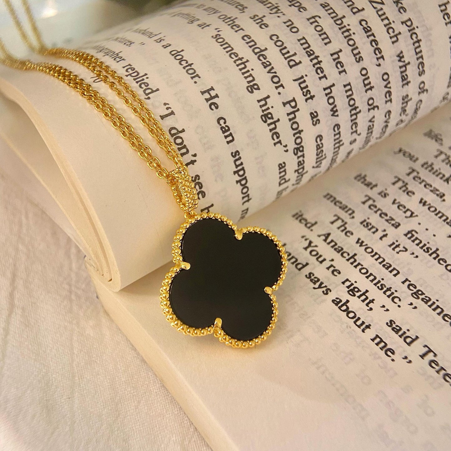 [Vellora-Opalyn]CLOVER 25MM NECKLACE GOLD ONYX