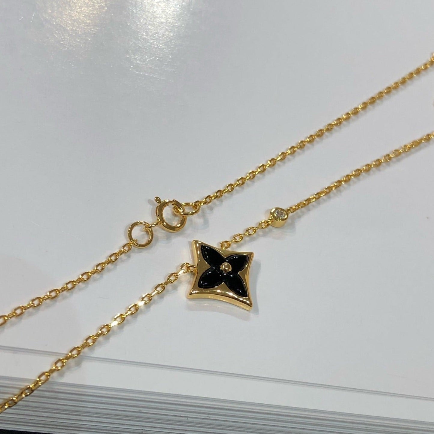 [Vellora-Opalyn]STAR BLACK MOP NECKLACE