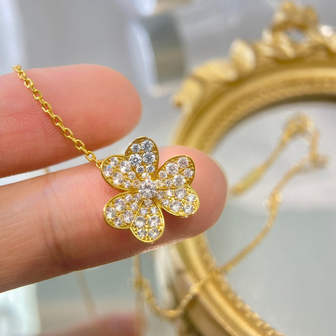[Vellora-Opalyn]FLOWER DIAMOND NECKLACE