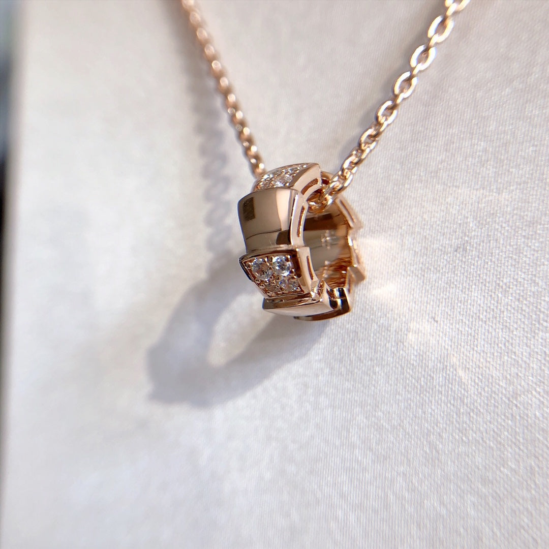Vellora Opalyn SERPENTI PEDANT DIAMOND PINK GOLD NECKLACE