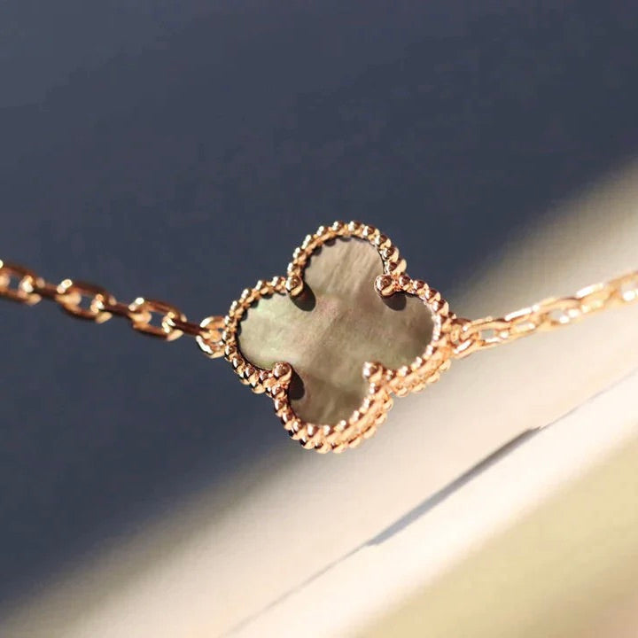 [Vellora-Opalyn]CLOVER 20 MOTIFS LASER DIAMOND NECKLACE