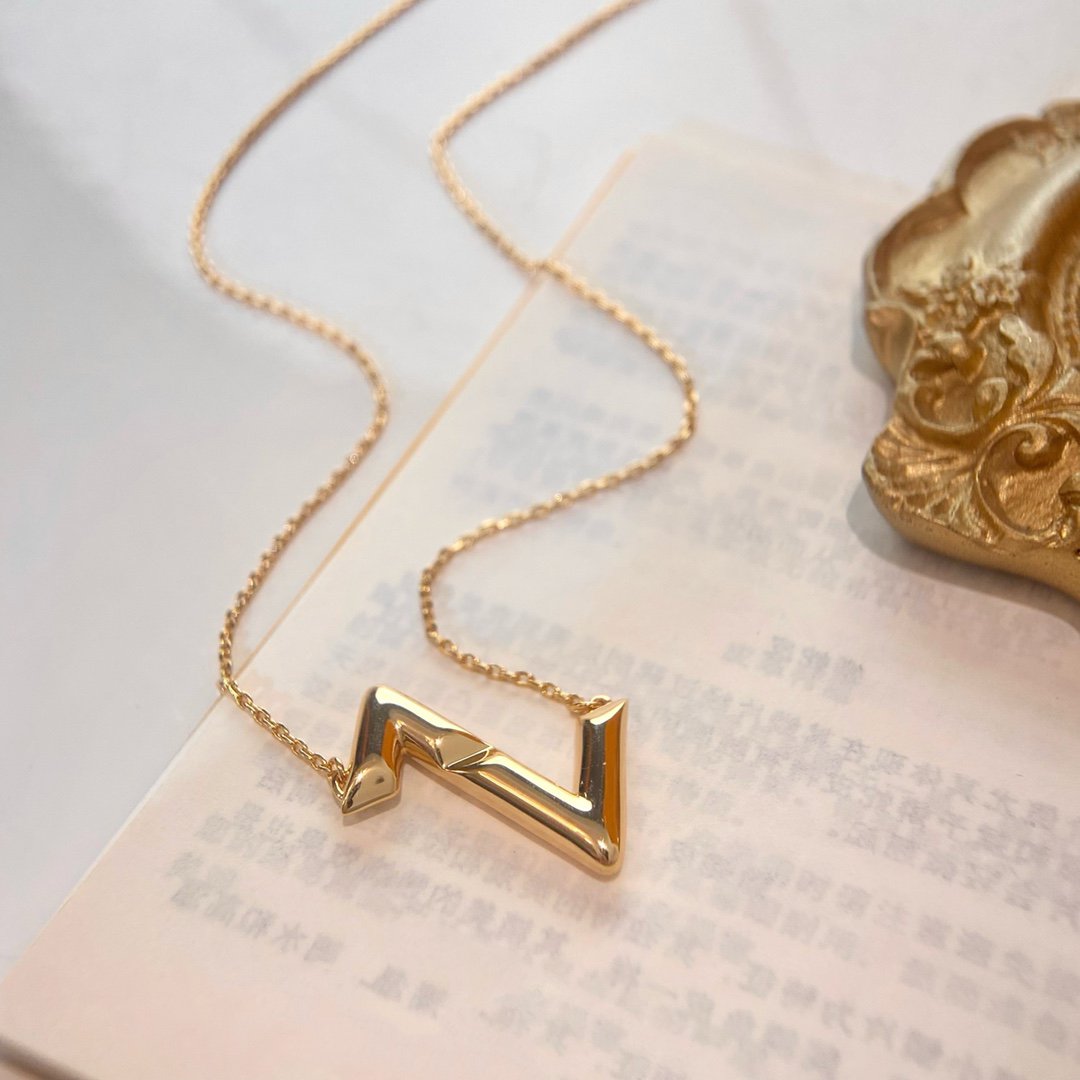 [Vellora-Opalyn]VOLTE UPSIDE DOWN NECKLACE