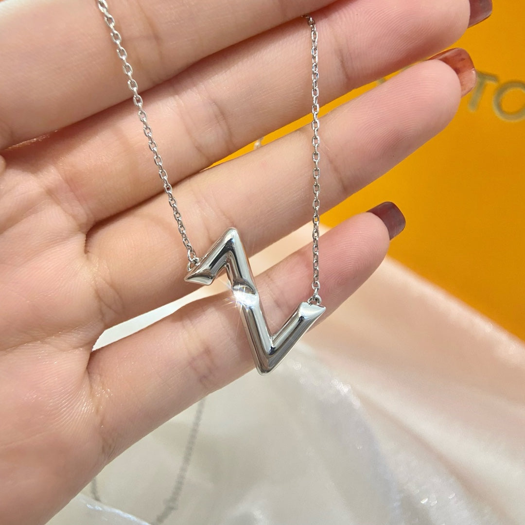 [Vellora-Opalyn]VOLTE UPSIDE DOWN NECKLACE