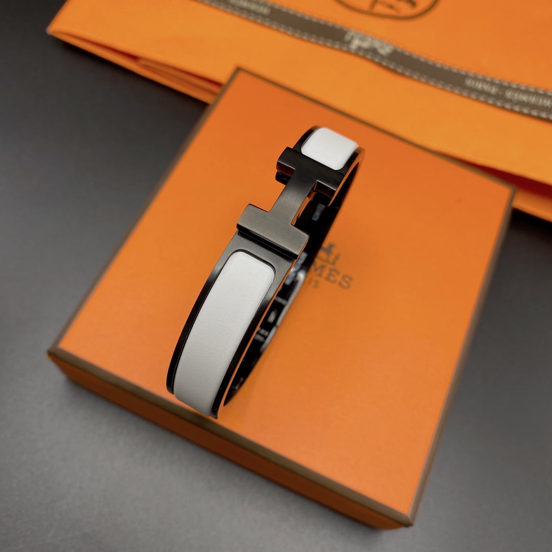 [Vellora-Opalyn]H BRACELET 12MM BLACK WHITE CERAMIC