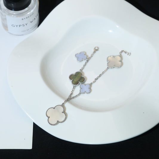 [Vellora-Opalyn]CLOVER BRACELET 5 MOTIFS MOP CHALCEDONY SILVER
