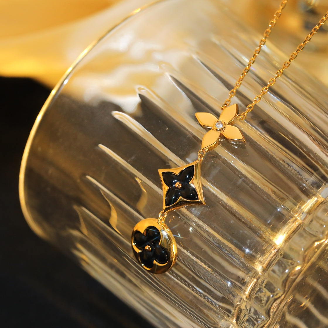 [Vellora-Opalyn]STAR AND SUN ONYX PINK GOLD NECKLACE