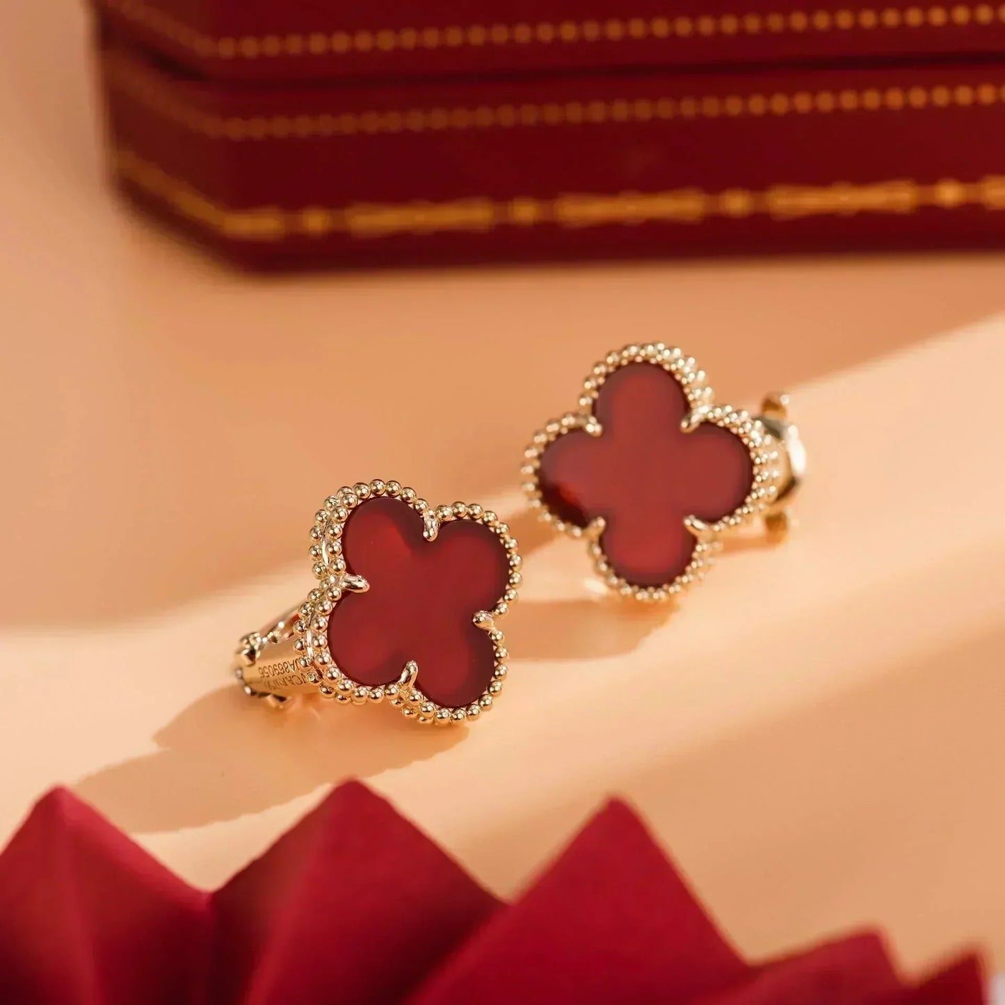 [Vellora-Opalyn]CLOVER MEDIUM 1 MOTIFS CARNELIAN  EARRINGS