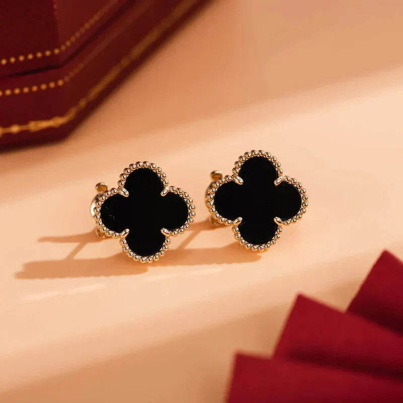 [Vellora-Opalyn]CLOVER MEDIUM 1 MOTIFS  ONYX STUD EARRINGS