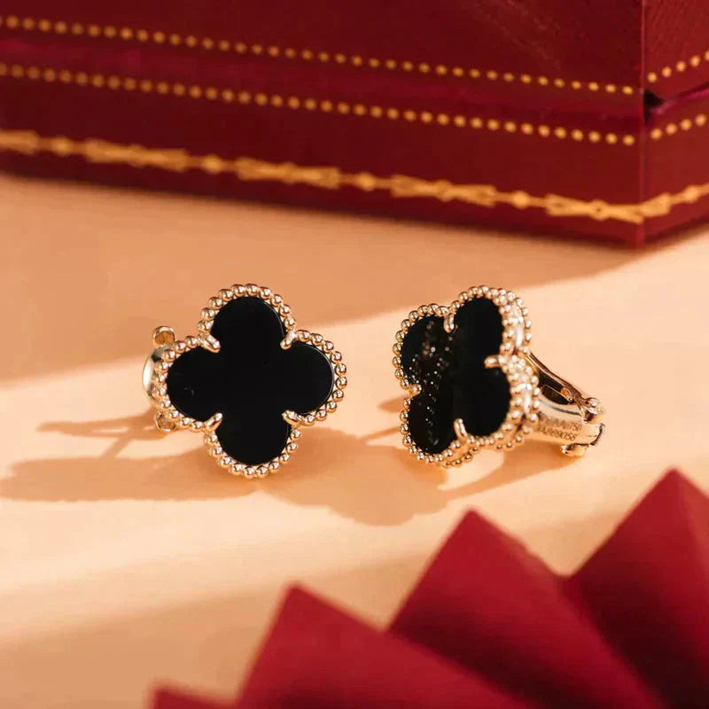 [Vellora-Opalyn]CLOVER MEDIUM 1 MOTIFS  ONYX STUD EARRINGS