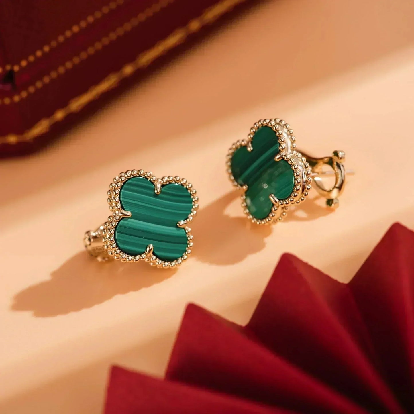 [Vellora-Opalyn]CLOVER MEDIUM 1 MOTIFS MALACHITE  EARRINGS