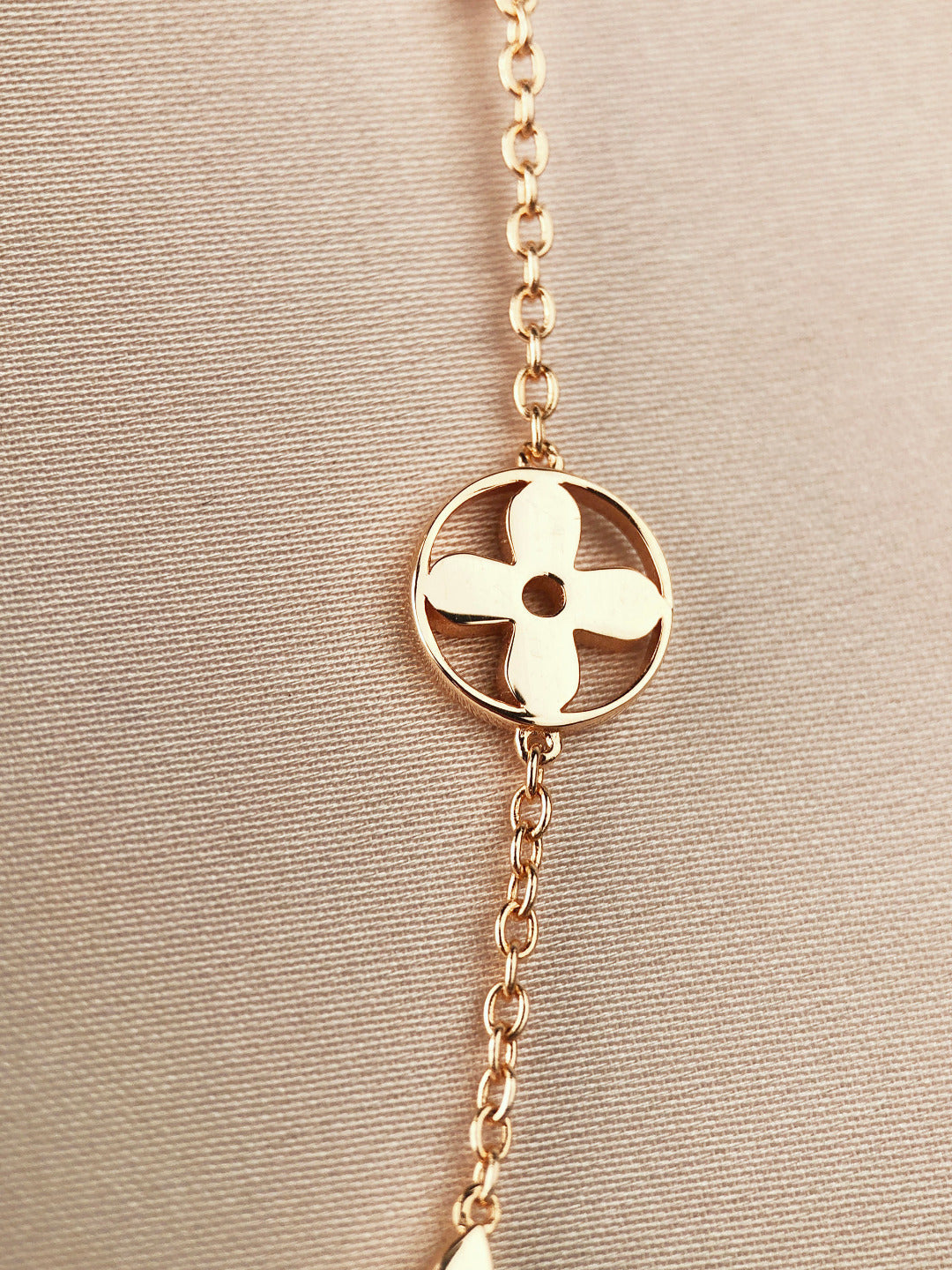 [Vellora-Opalyn]STAR AND SUN 7 MOTIFS GOLD BRACELET