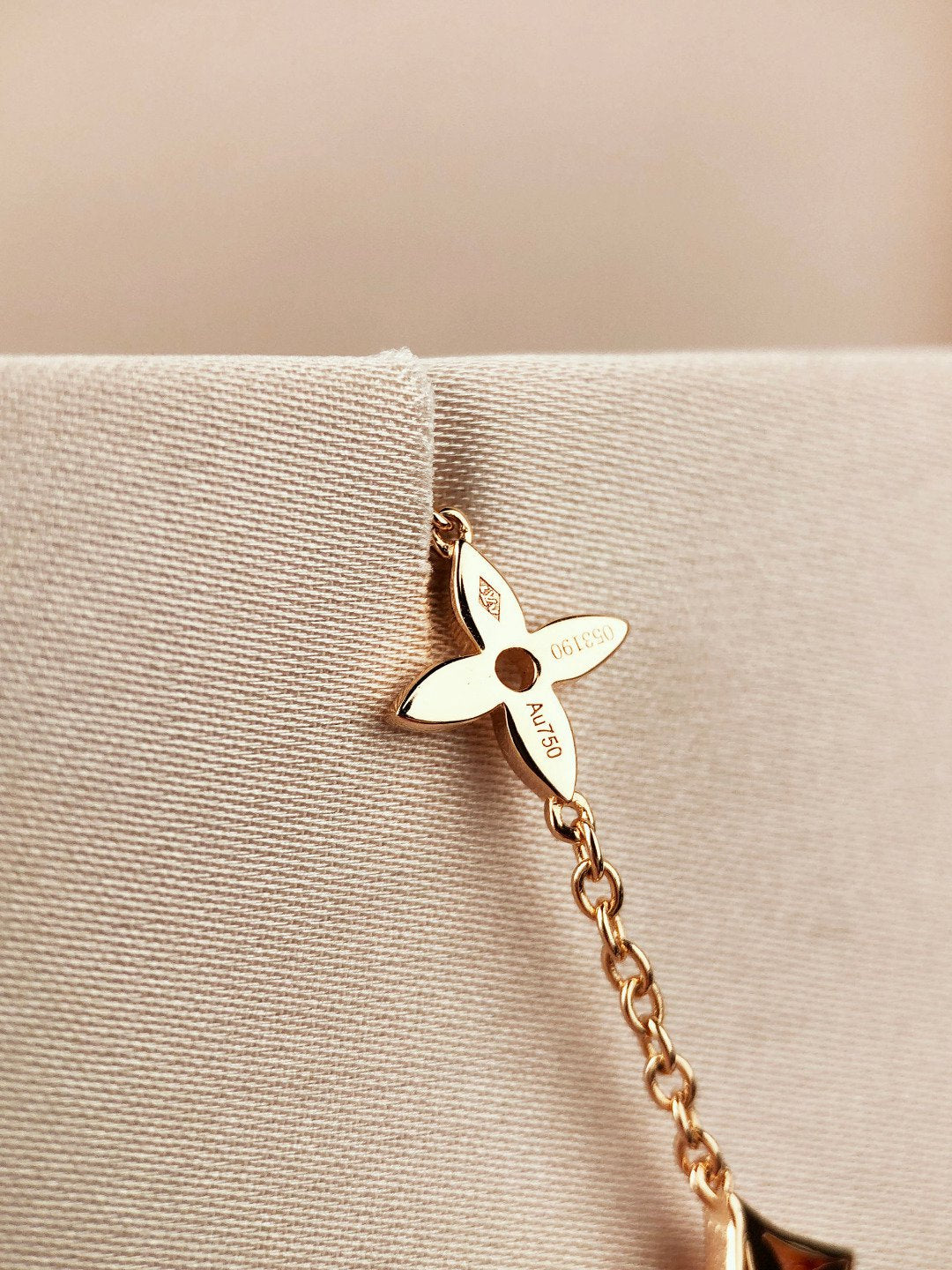 [Vellora-Opalyn]STAR AND SUN 7 MOTIFS GOLD BRACELET