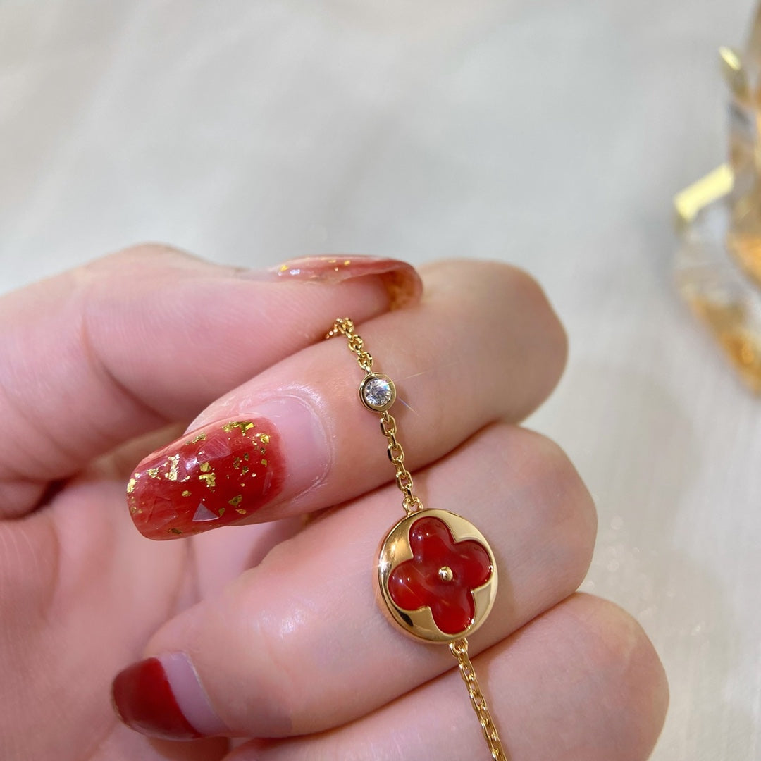 [Vellora-Opalyn]SUN PEDANT CARNELIAN BRACELET