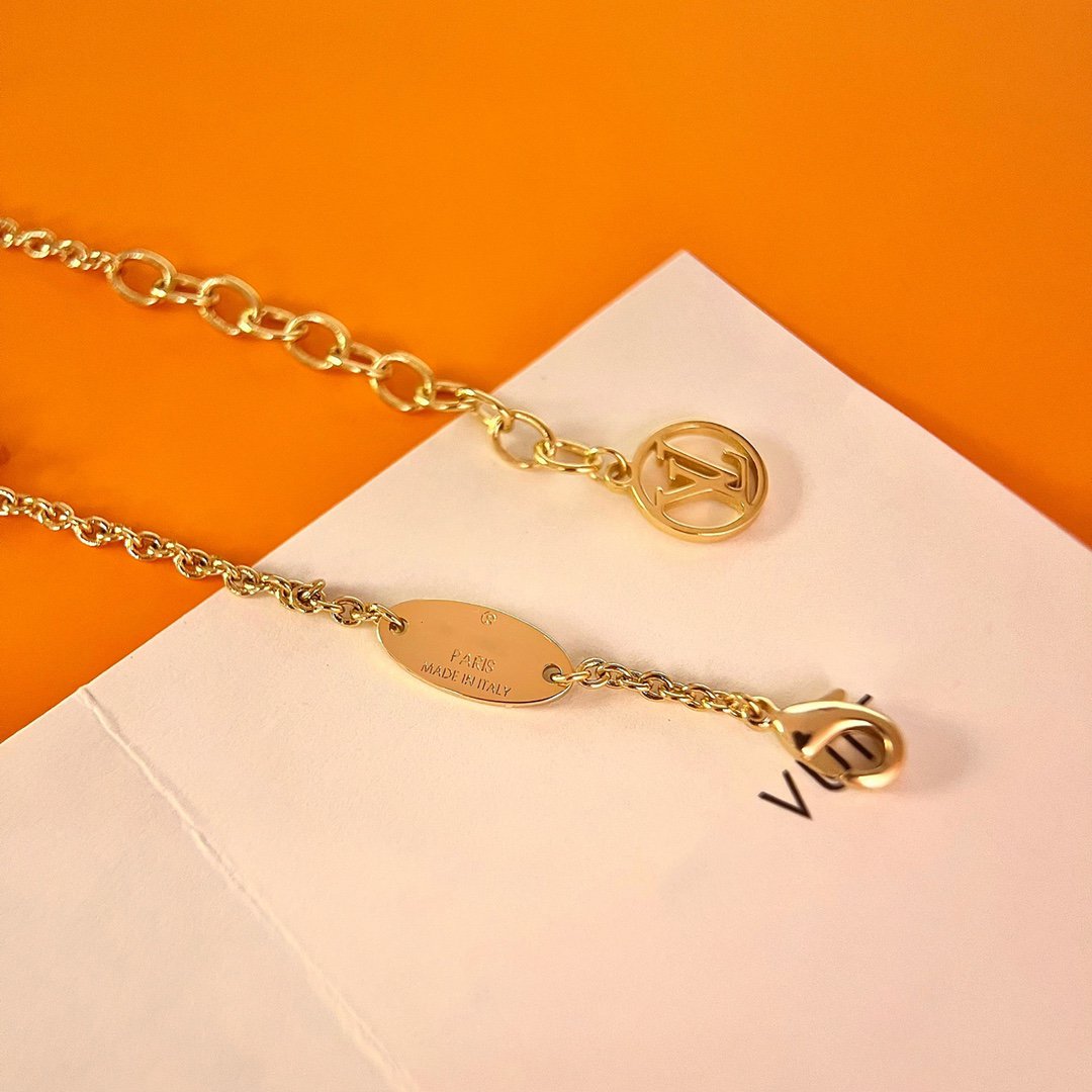 [Vellora-Opalyn]LOGO STAR MOTIF GOLD BRACELET