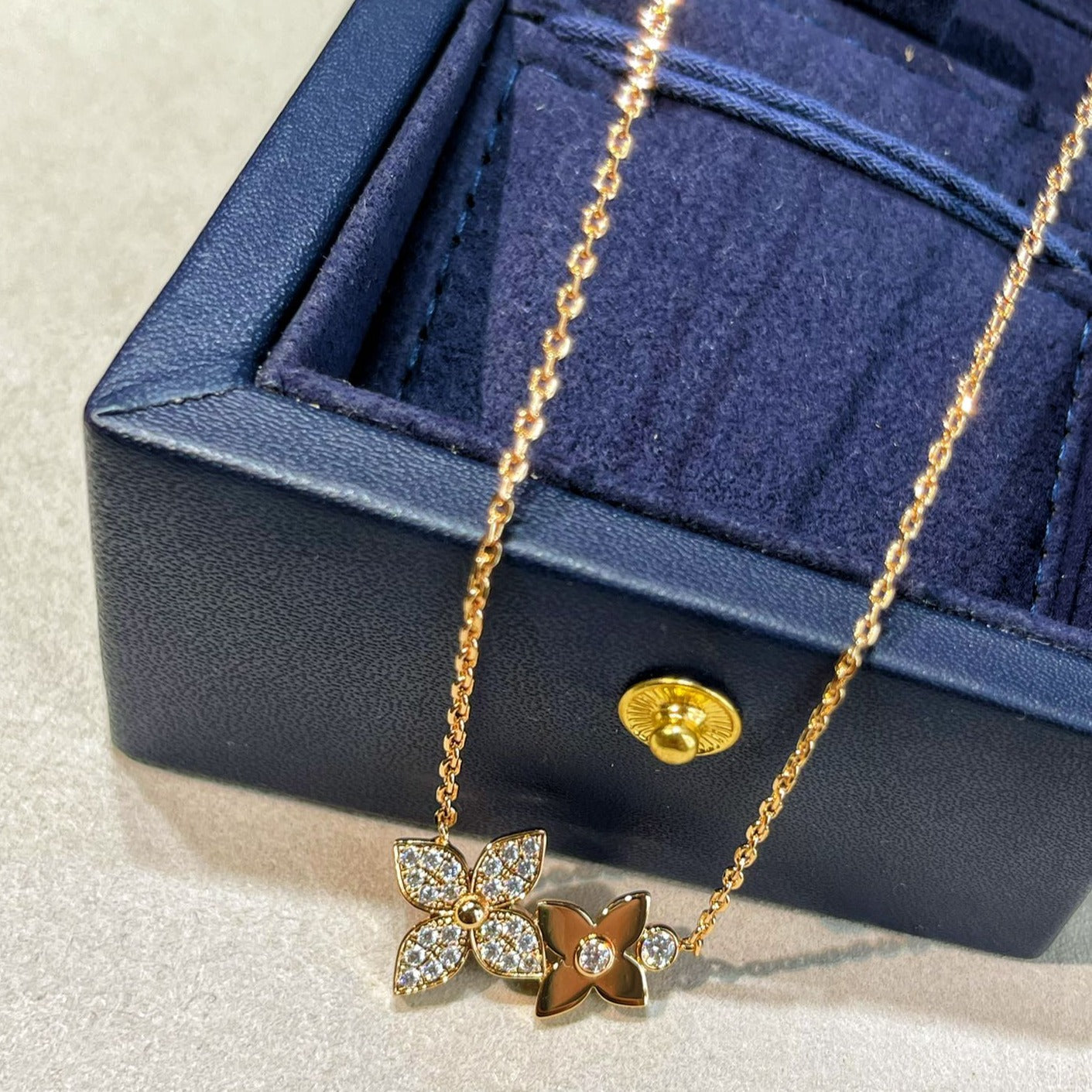 [Vellora-Opalyn]STAR BLOSSOM NECKLACE PINK GOLD DIAMONDS