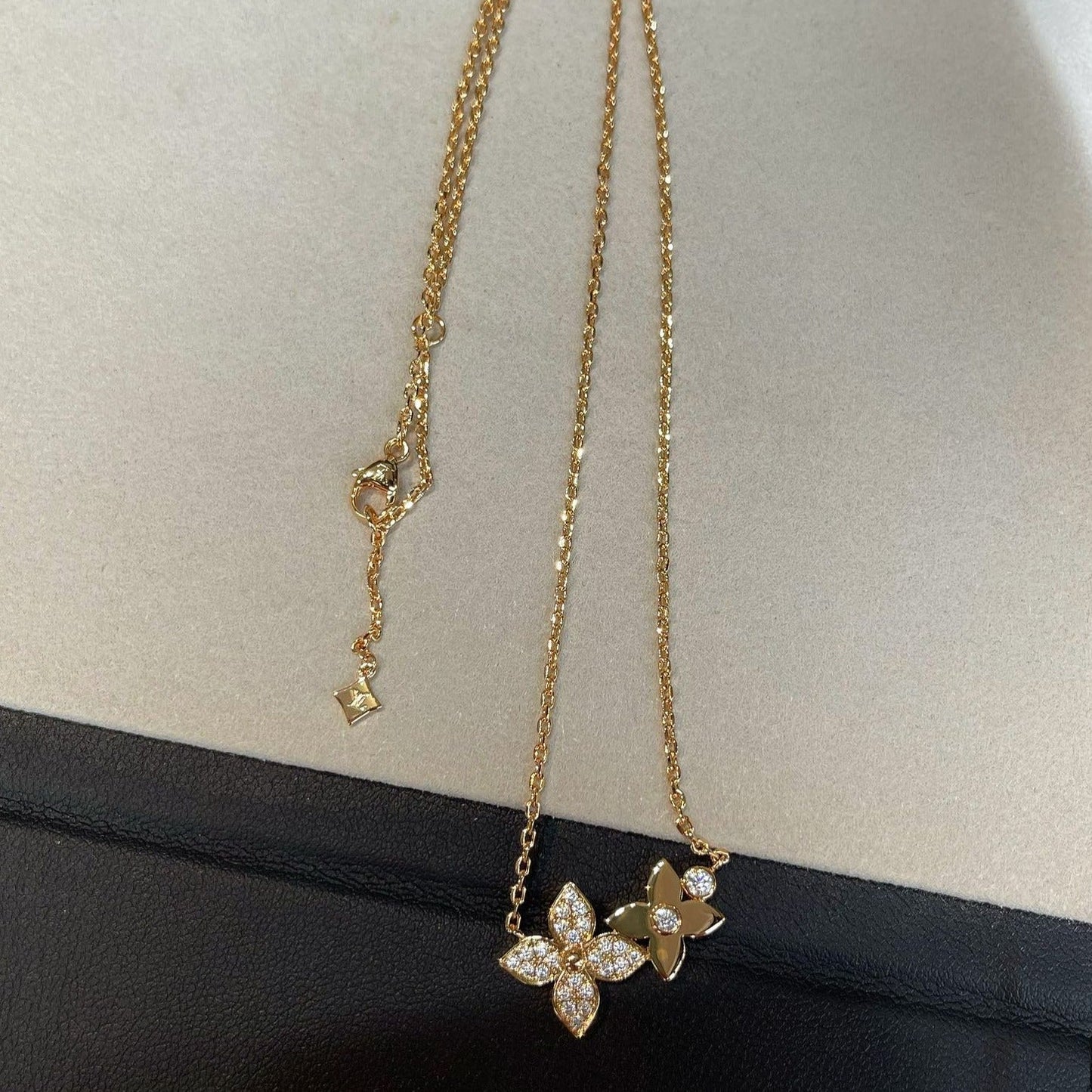 [Vellora-Opalyn]STAR BLOSSOM NECKLACE PINK GOLD DIAMONDS