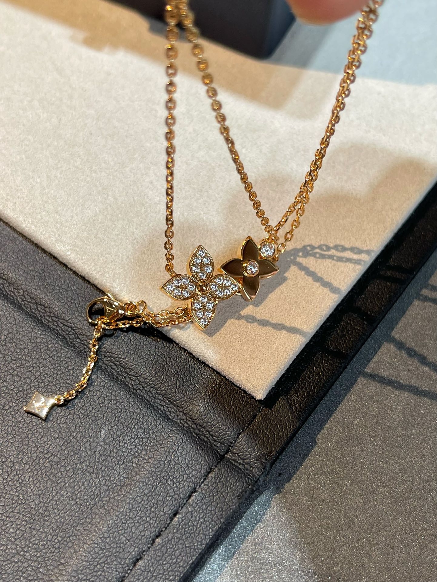 [Vellora-Opalyn]STAR BLOSSOM NECKLACE PINK GOLD DIAMONDS