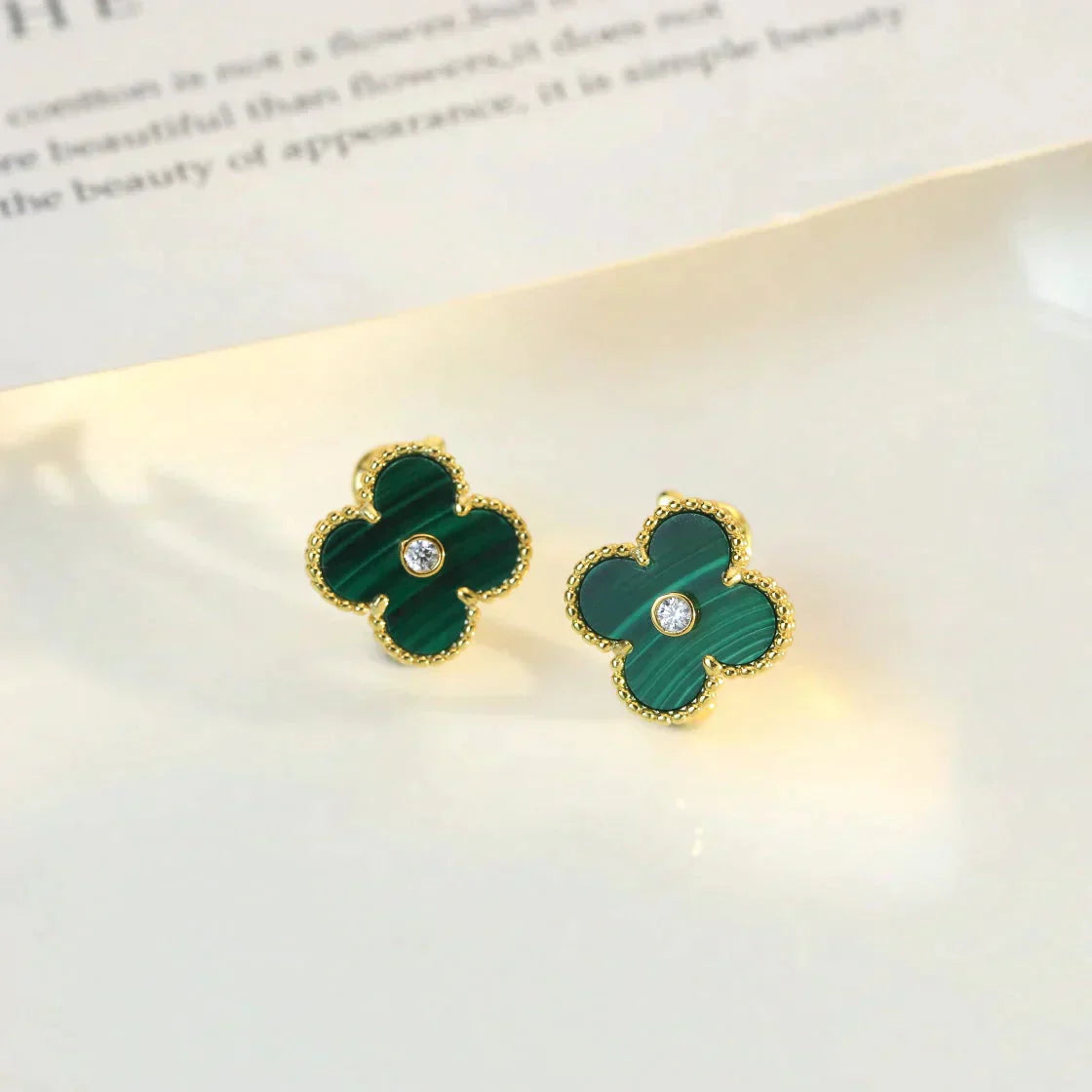 [Vellora-Opalyn]CLOVER MEDIUM 1 MOTIFS MALACHITE DIAMOND EARRINGS