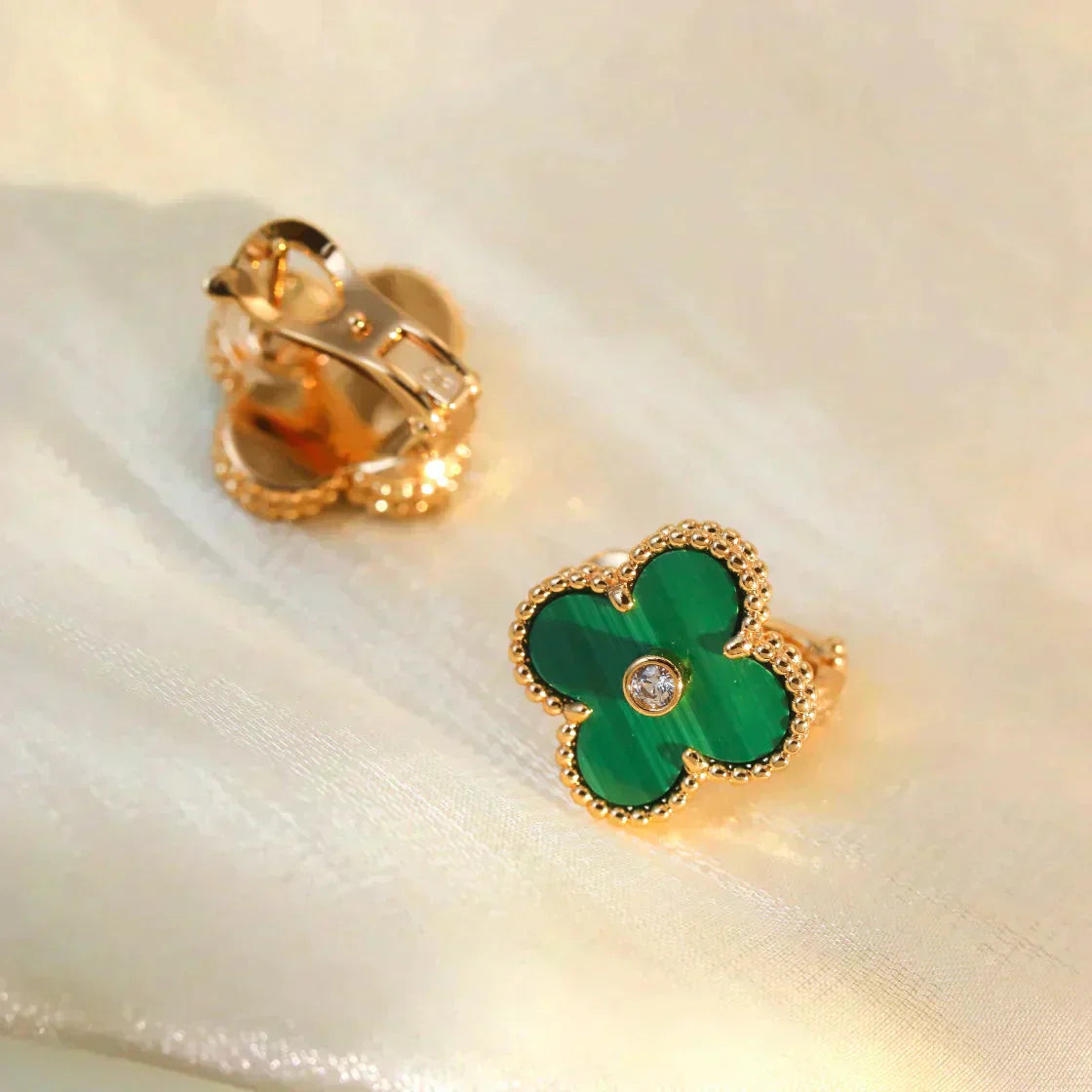 [Vellora-Opalyn]CLOVER MEDIUM 1 MOTIFS MALACHITE DIAMOND EARRINGS