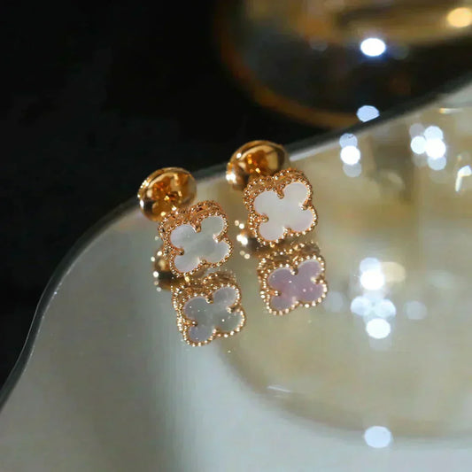 [Vellora-Opalyn]CLOVER MINI 9.5MM WHITE MOP EARRINGS