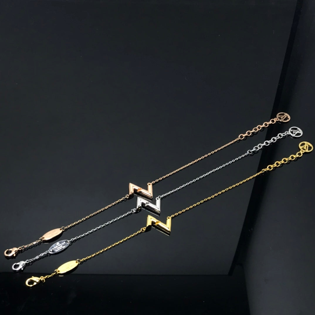 [Vellora-Opalyn]VOLT LV LOGO BRACELET