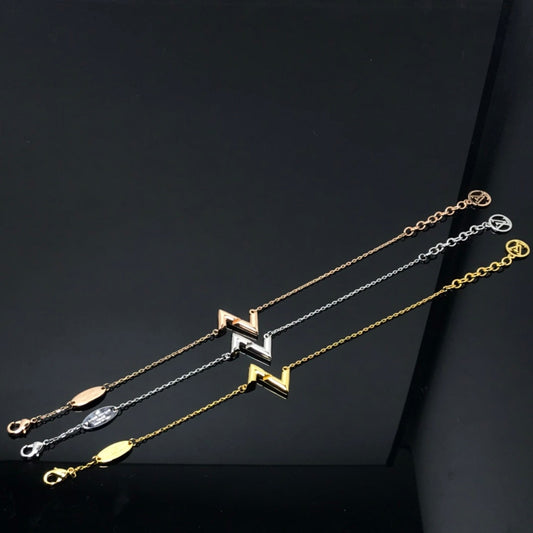 [Vellora-Opalyn]VOLT LV LOGO BRACELET