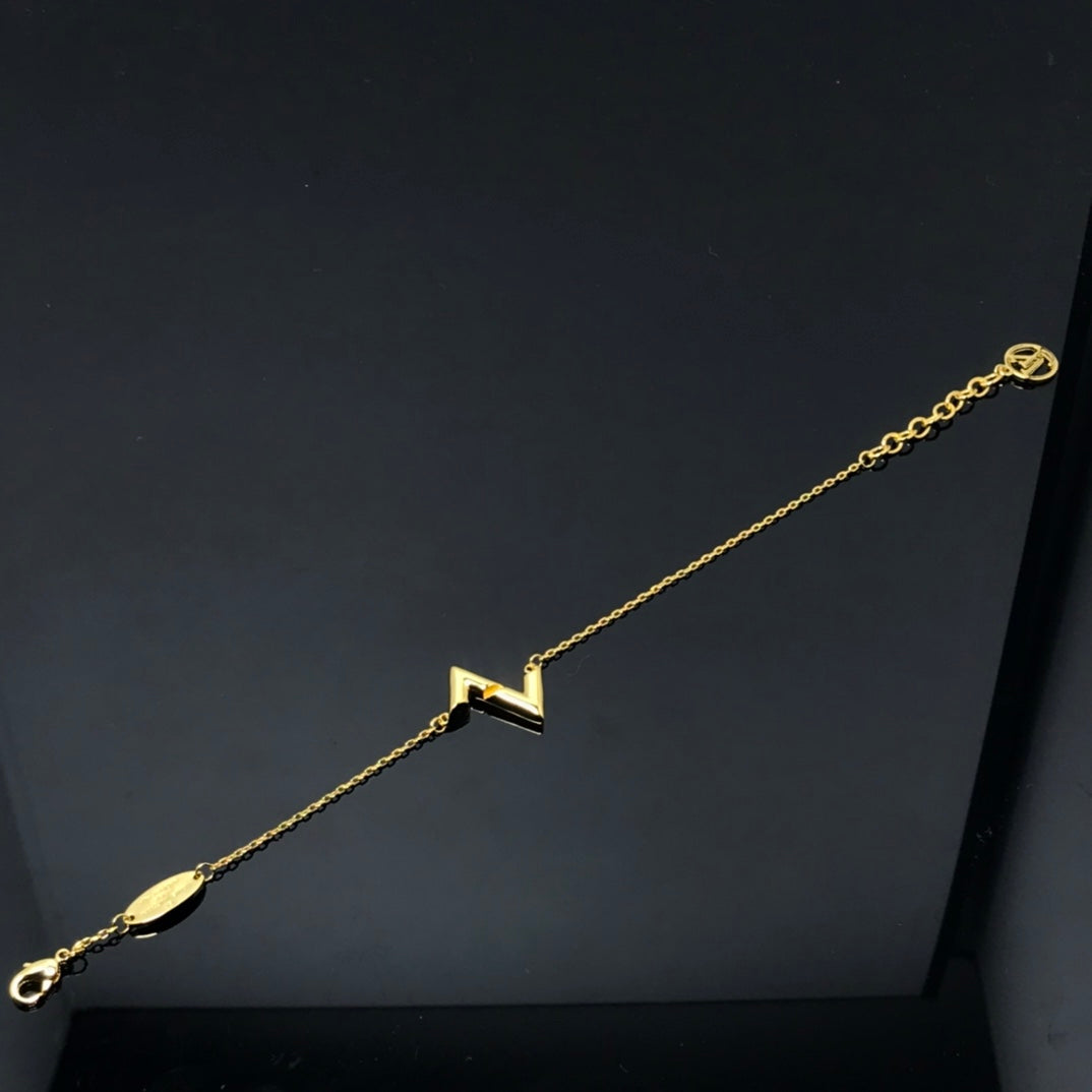 [Vellora-Opalyn]VOLT LV LOGO BRACELET