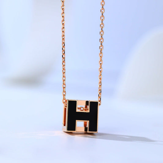 [Vellora-Opalyn]H CAGE PINK GOLD NECKLACE