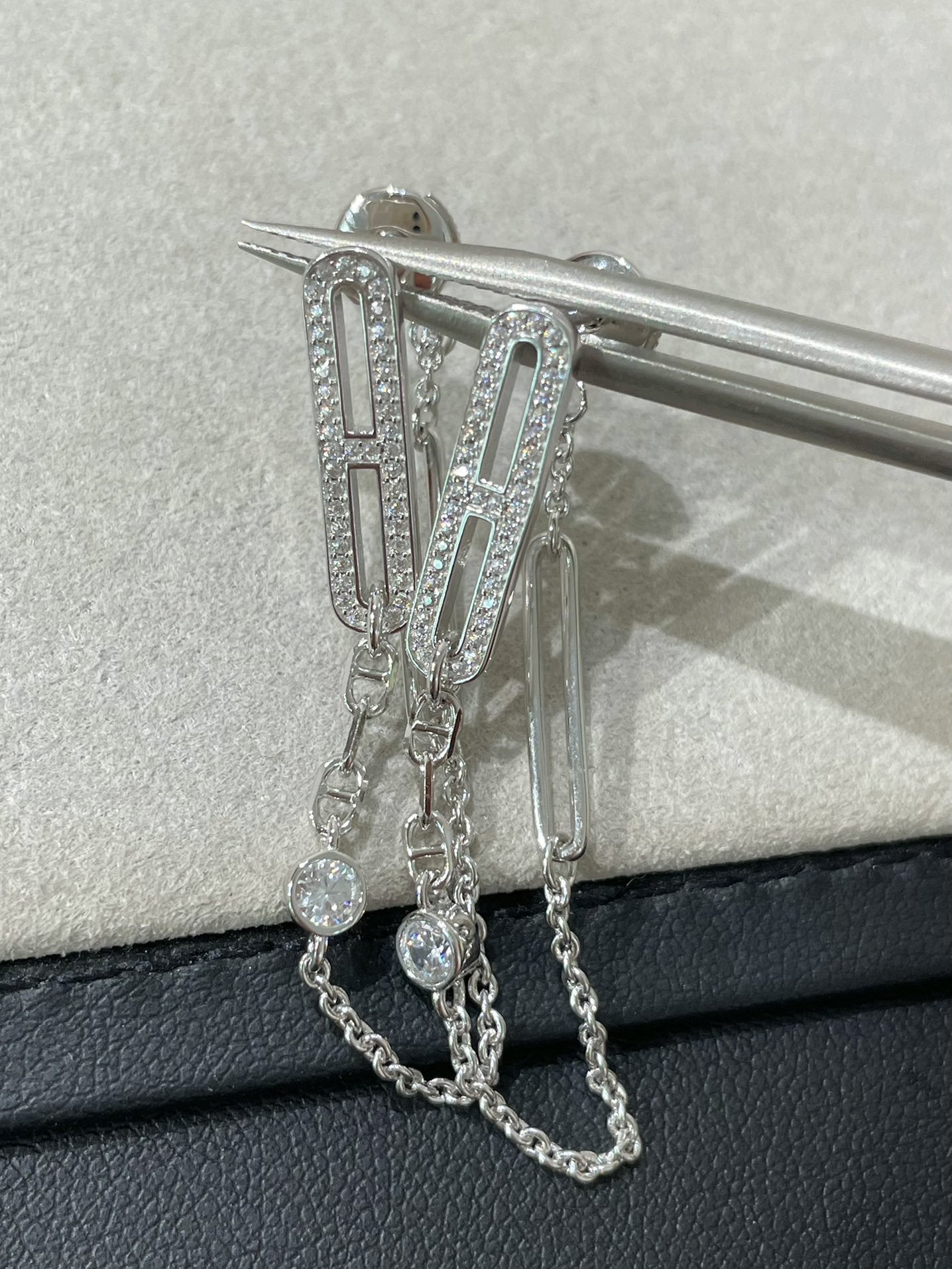 [Vellora-Opalyn]CHAINE CHAOS DIAMOND DROP EARRINGS
