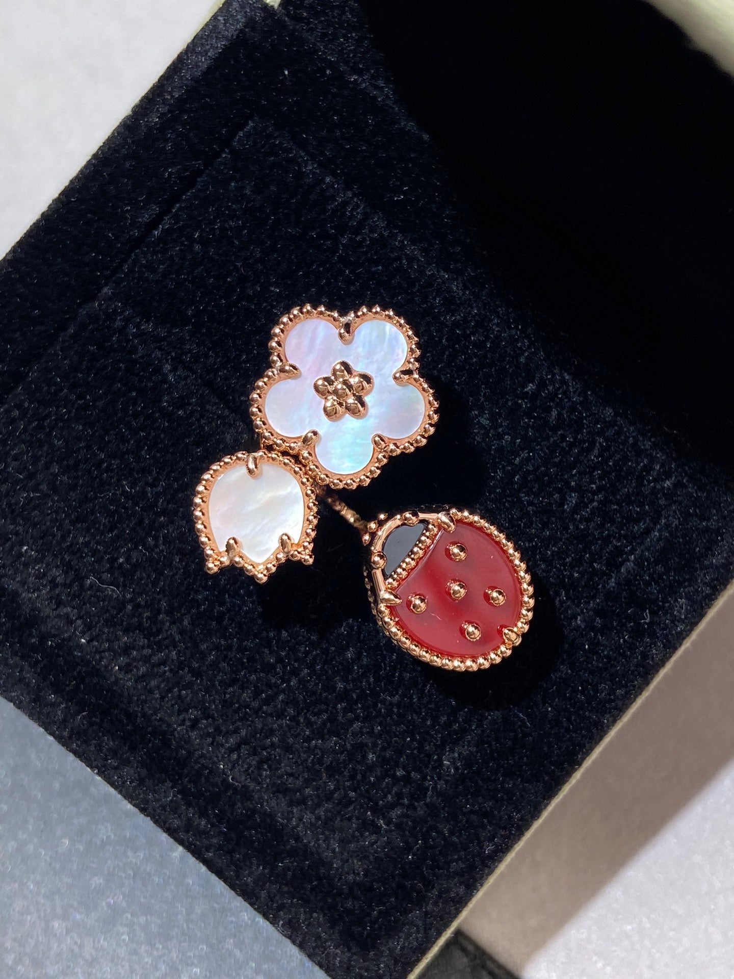 [Vellora-Opalyn]LUCKY 3 MOTIF ROSE GOLD RING