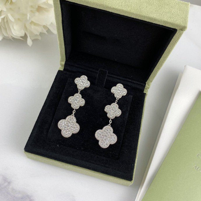 [Vellora-Opalyn]CLOVER 3 MOTIF DIAMOND SILVER DROP EARRINGS