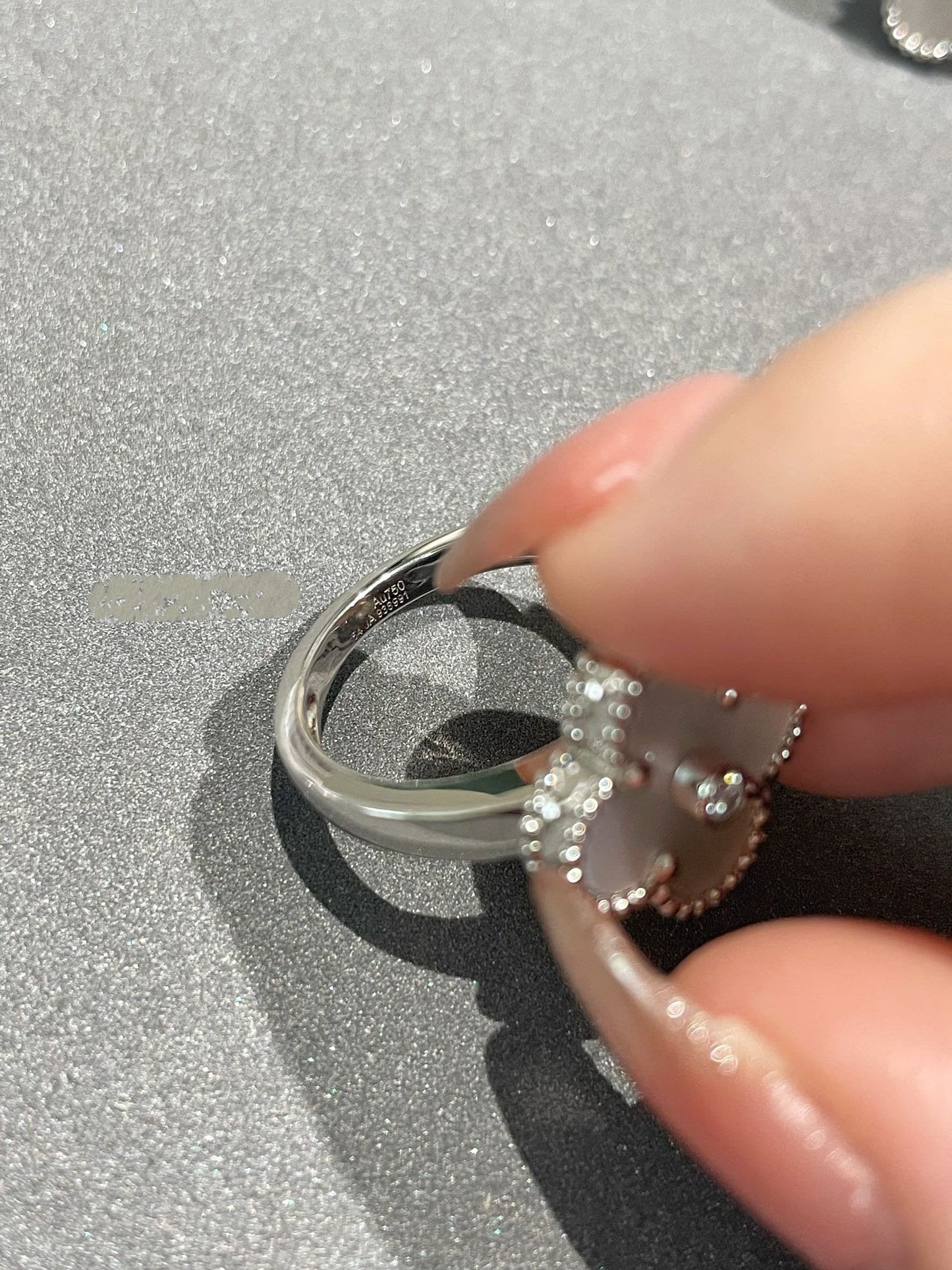 [Vellora-Opalyn]CLOVER SILVER MOP DIAMOND RING