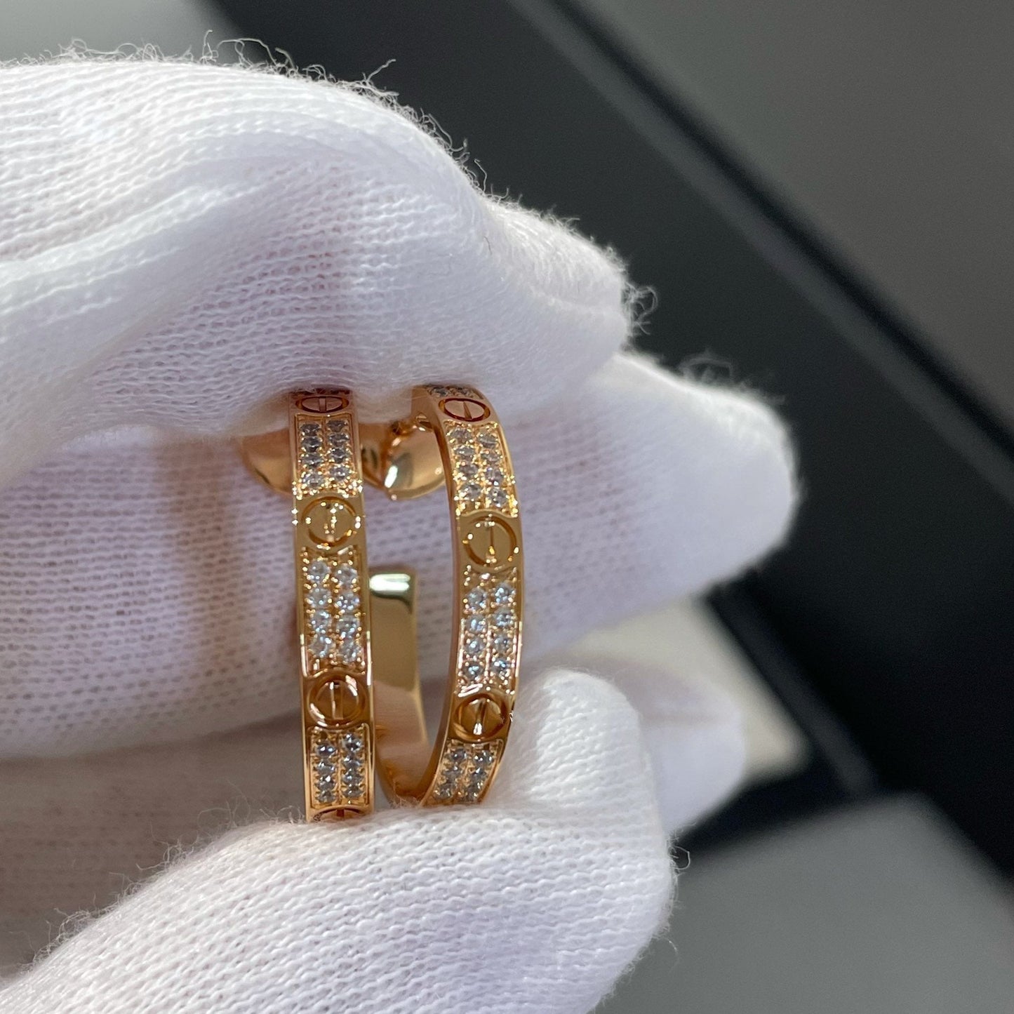 [Vellora-Opalyn]LOVE DIAMOND PINK GOLD HOOP EARRINGS