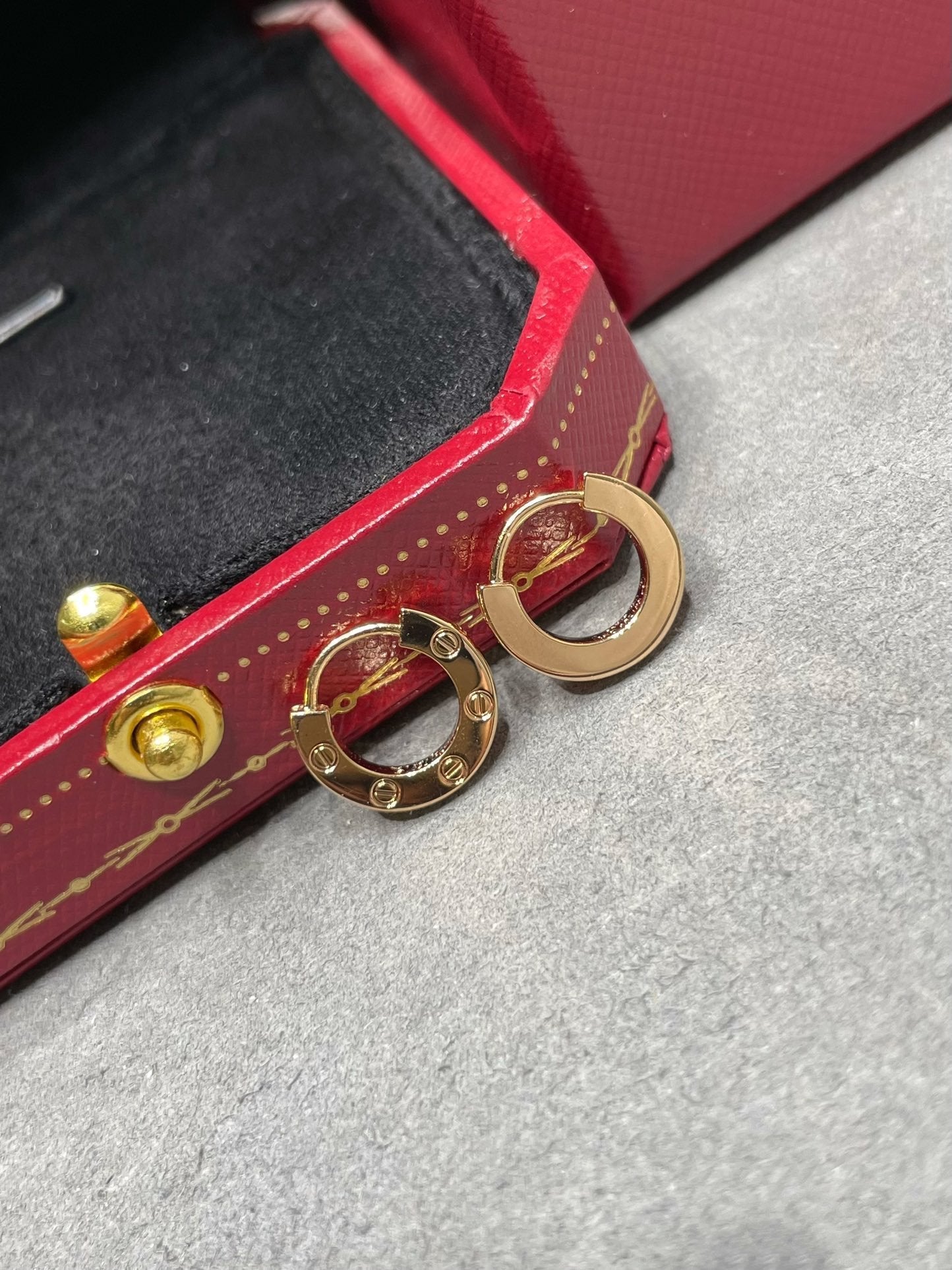 [Vellora-Opalyn]LOVE MINI EARRINGS